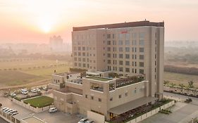 Courtyard By Marriott Surat